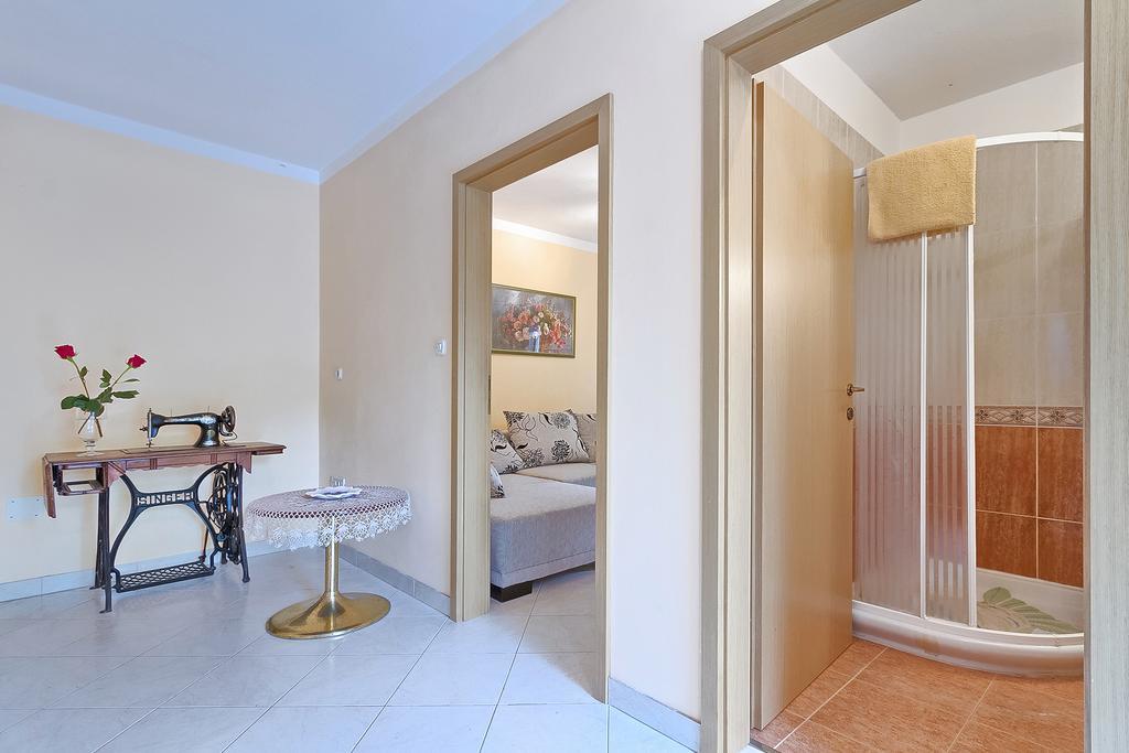 Apartments Valoda Nedescina Екстер'єр фото
