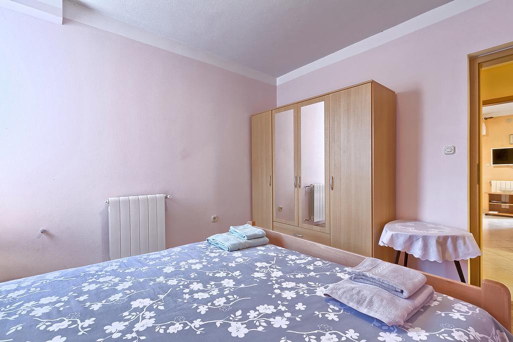 Apartments Valoda Nedescina Екстер'єр фото
