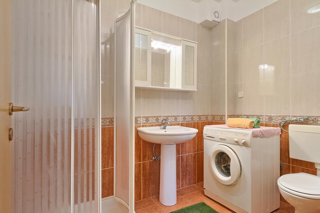 Apartments Valoda Nedescina Екстер'єр фото