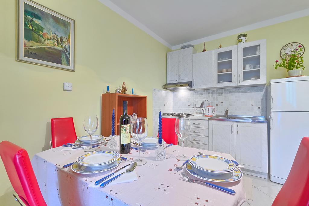 Apartments Valoda Nedescina Екстер'єр фото