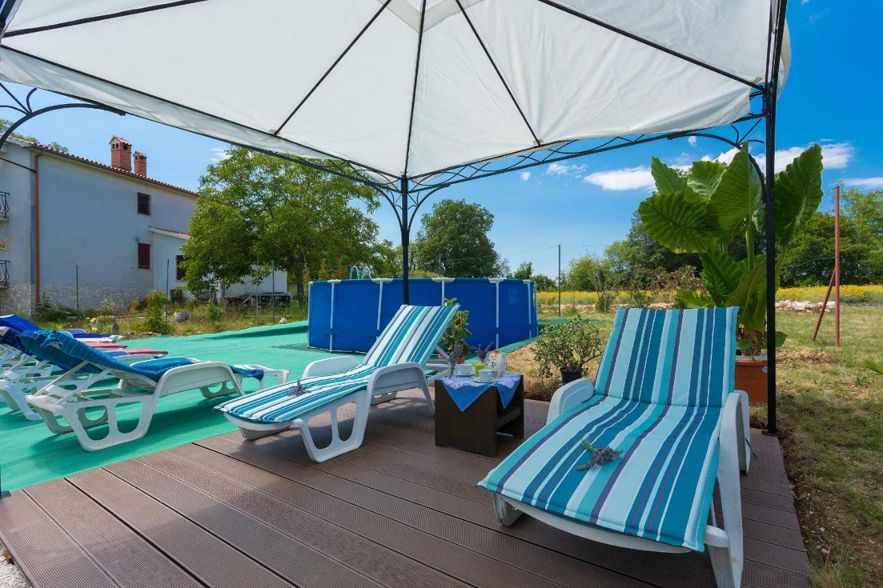 Apartments Valoda Nedescina Екстер'єр фото