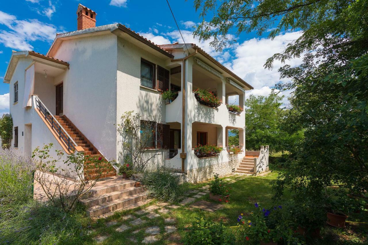 Apartments Valoda Nedescina Екстер'єр фото